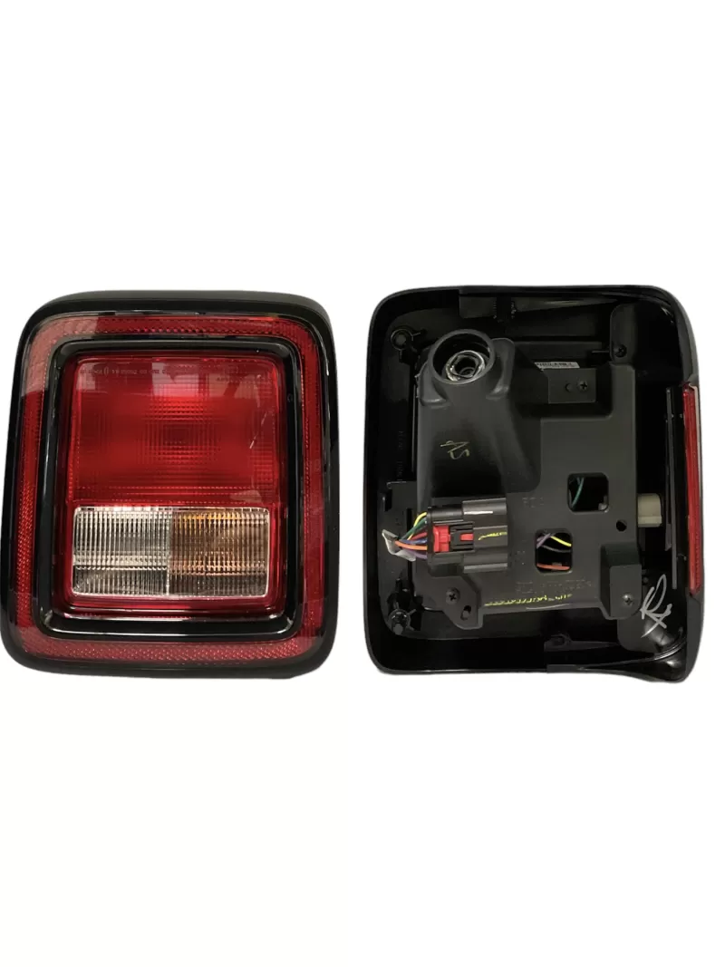 Fanale posteriore dx retromarcia Jeep
